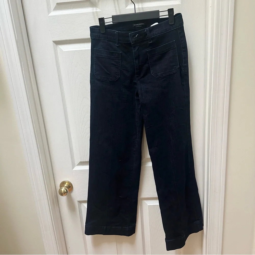 Banana Republic high rise wide leg dark blue jeans 28 6 front pockets